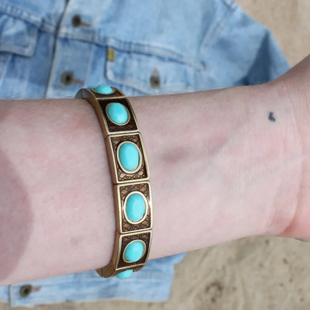 80s Lia Sophia Vintage Turquoise Stone Gold Metal Elastic Bracelet - Picture 1 of 2